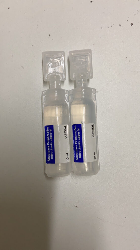 Eau pour solutions injectables 10ml*